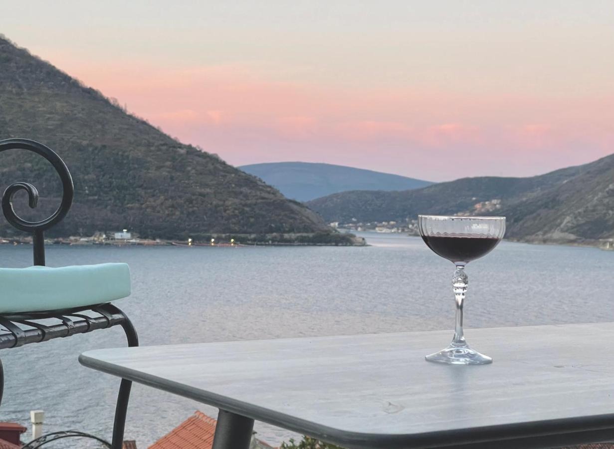 Casa Vita Nova Perast Eksteriør billede